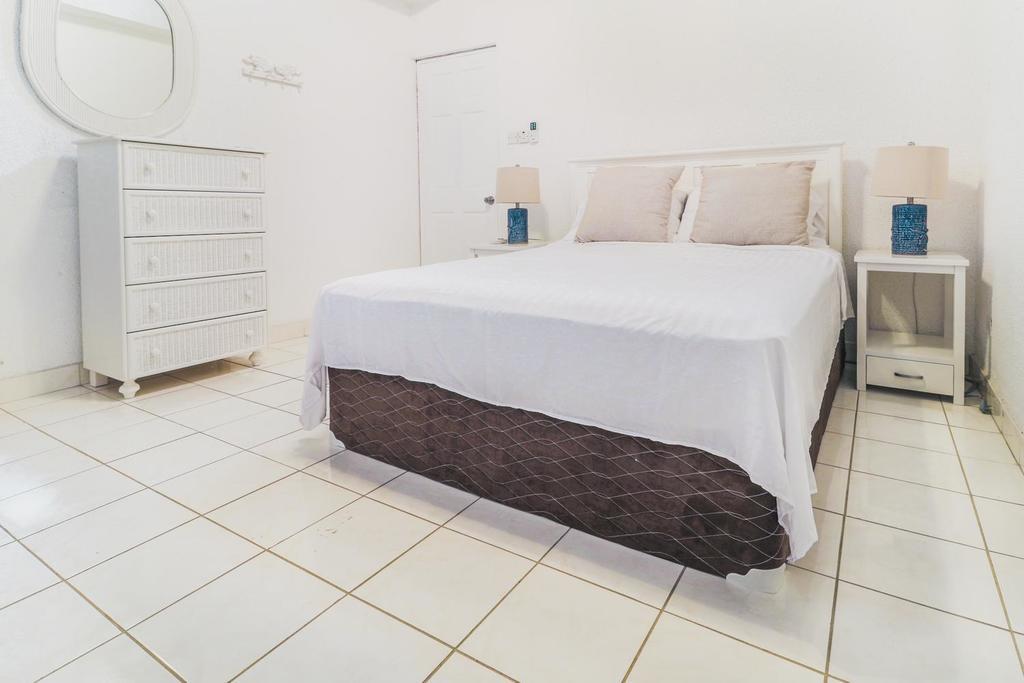 230 Gg Rockley Barbados Apartment Bridgetown Bagian luar foto