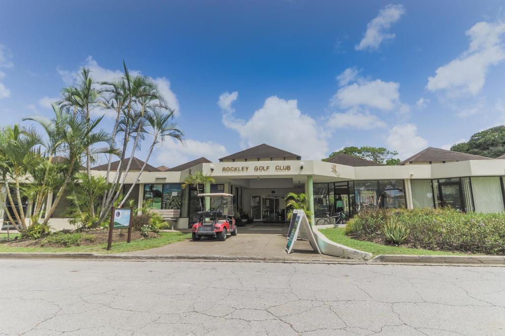 230 Gg Rockley Barbados Apartment Bridgetown Bagian luar foto